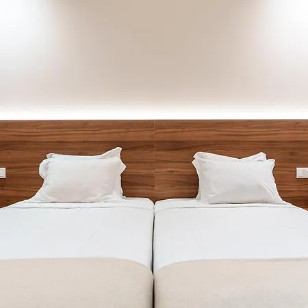 Ξενοδοχείο Catolica 3*