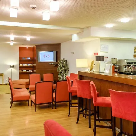 فندق Catolica 3*