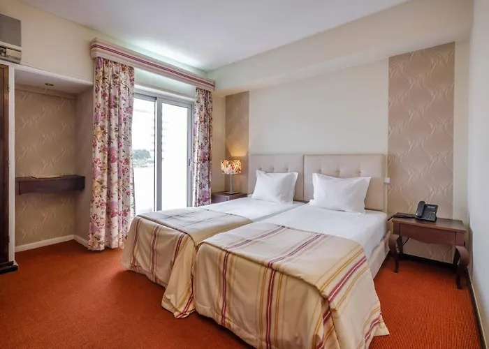 Hotel Catolica